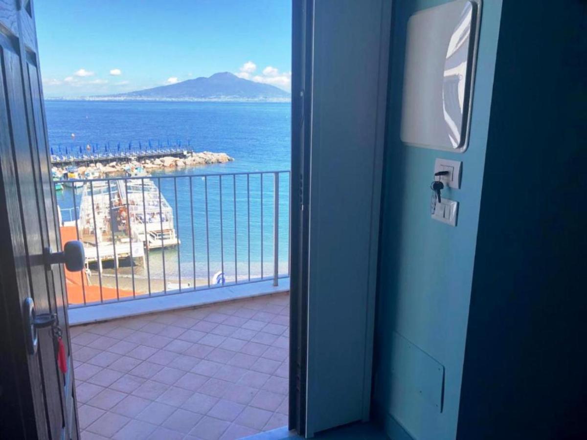 Appartamento Sea View Casa Anna Sorrento Esterno foto