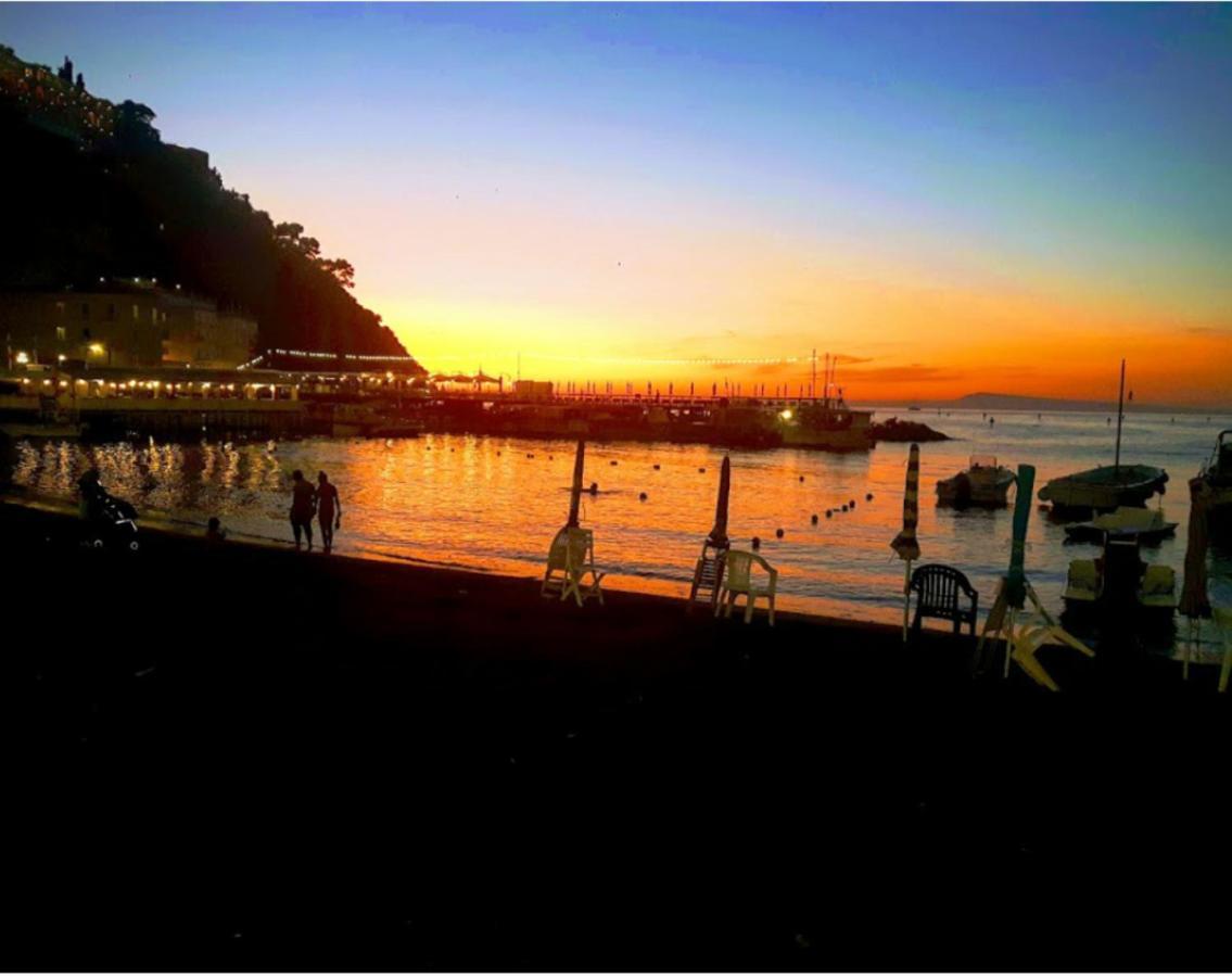 Appartamento Sea View Casa Anna Sorrento Esterno foto