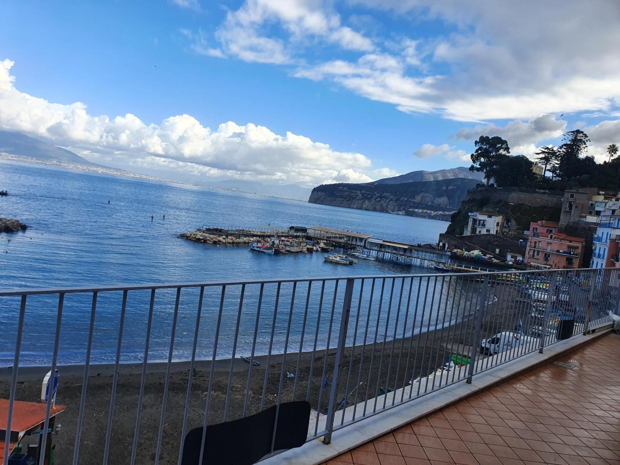 Appartamento Sea View Casa Anna Sorrento Esterno foto